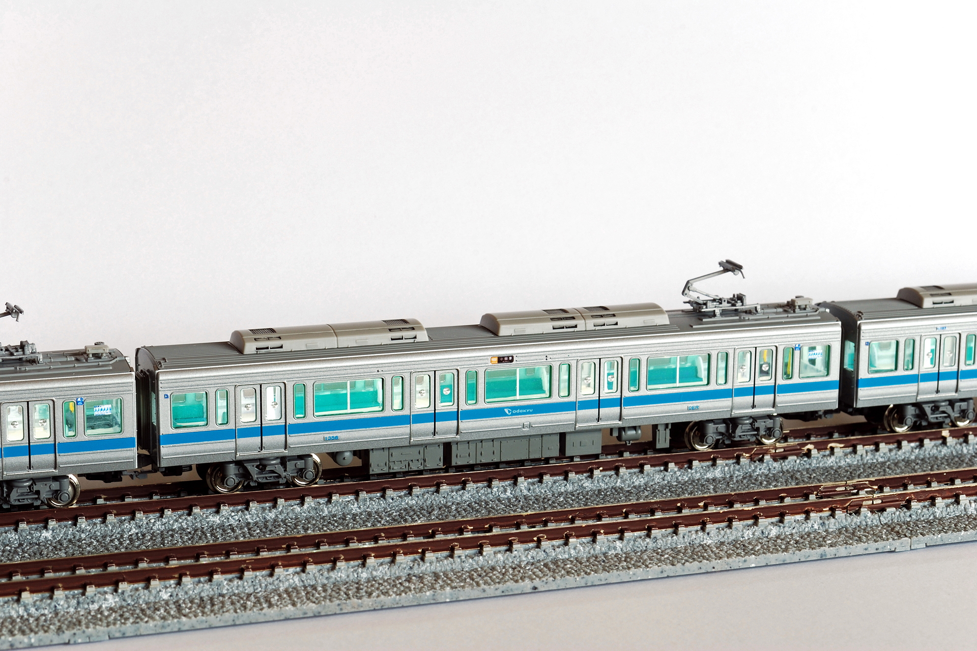 鉄道模型の窓ガラスへ着色 Uvカットの再現 Railway Model Layout System